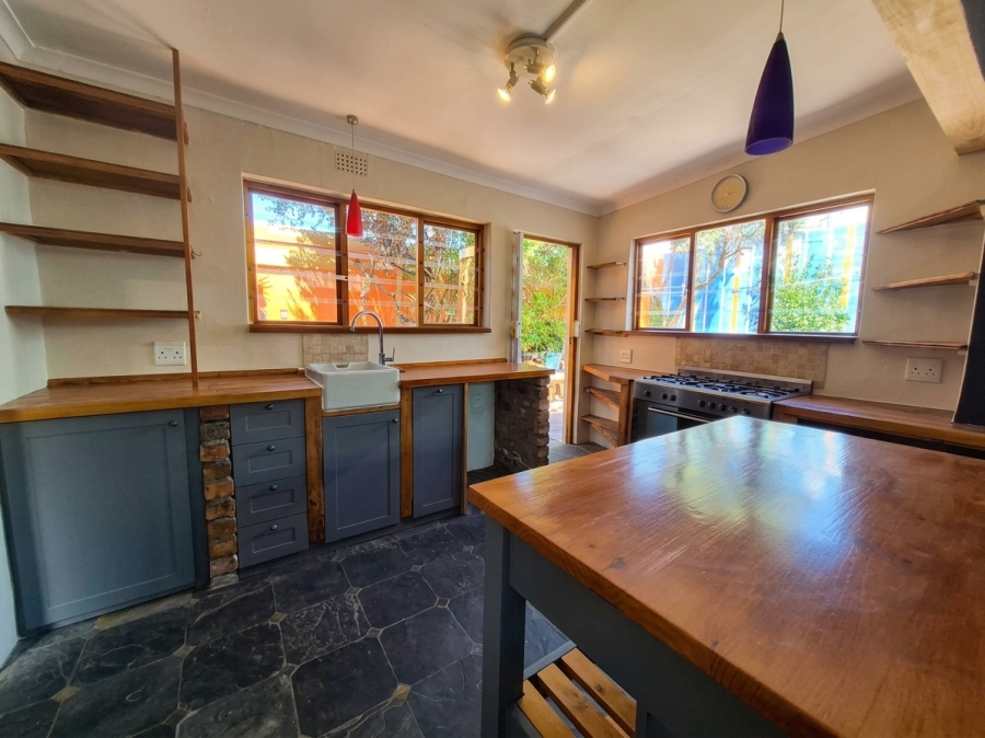 To Let 3 Bedroom Property for Rent in Woodstock Western Cape